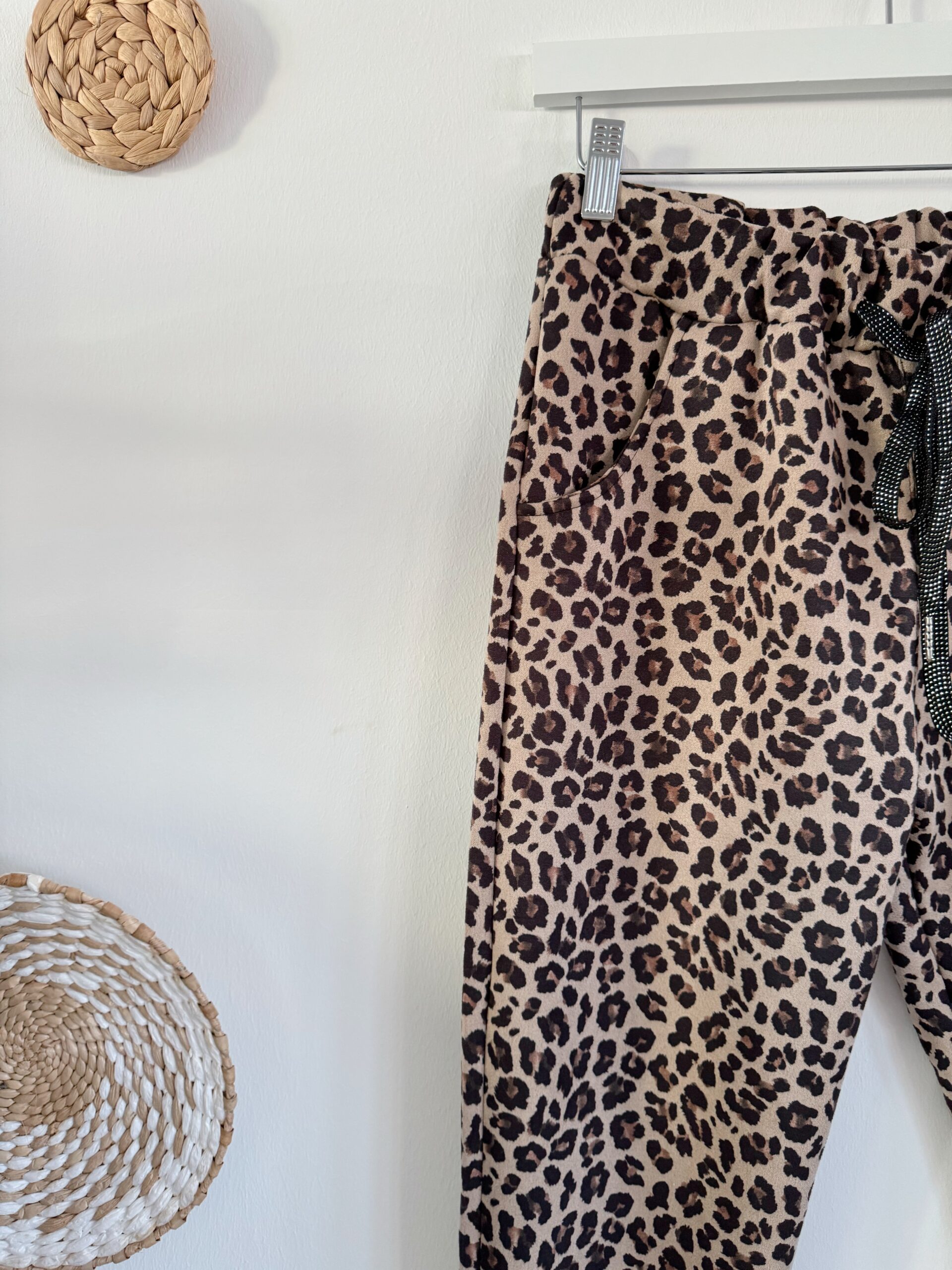 0209 Leo Joggpants - Image 5