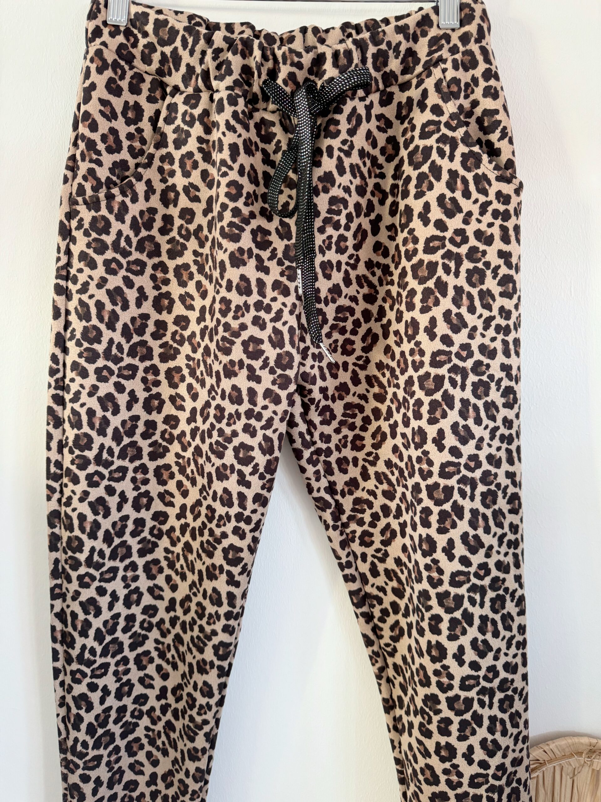 0209 Leo Joggpants - Image 6