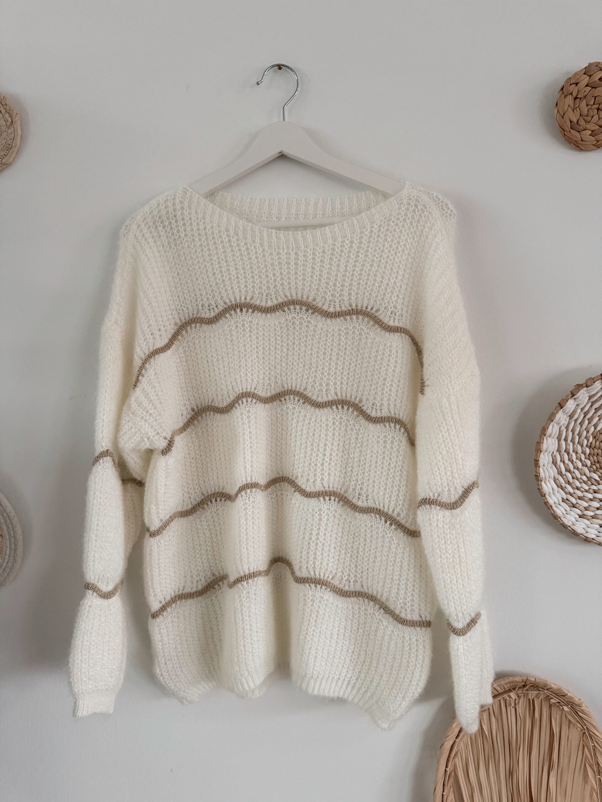 0238 lookforward x Sarah Pullover mit Goldstreifen - Image 8